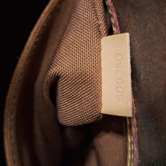 Louis Vuitton Alma PM LEATHER SATCHEL - Picture 10 of 16